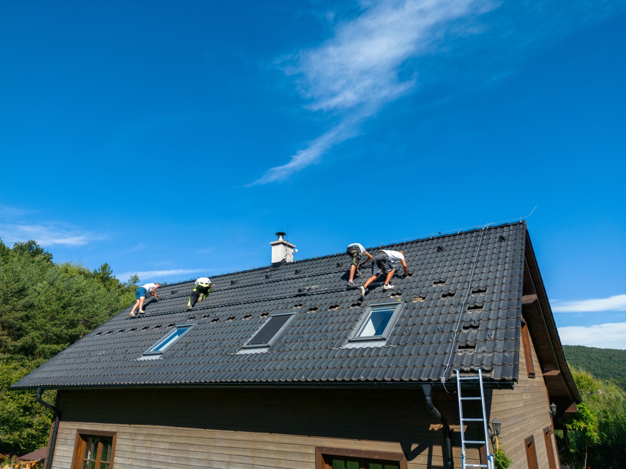 Roof Repair or Full Replacement? Here’s How to Decide